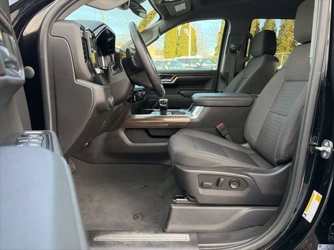 Used 2023 Chevrolet Silverado 1500 RST image 18