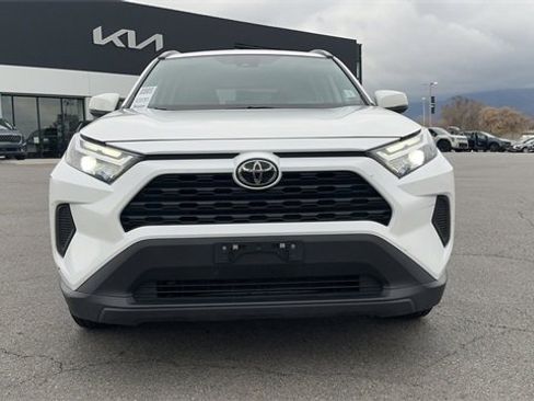 Used 2022 Toyota RAV4 XLE image 11