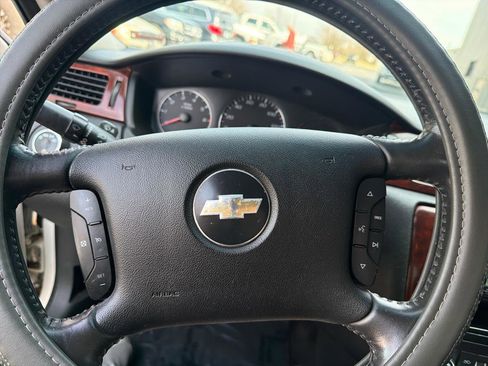 Used 2008 Chevrolet Impala LT w/ Luxury Edition Package image 41