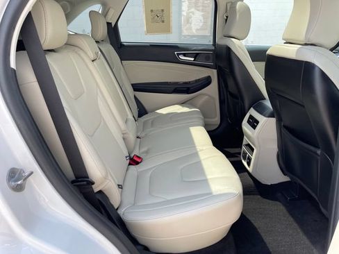 Used 2020 Ford Edge Titanium AWD/4WD image 33