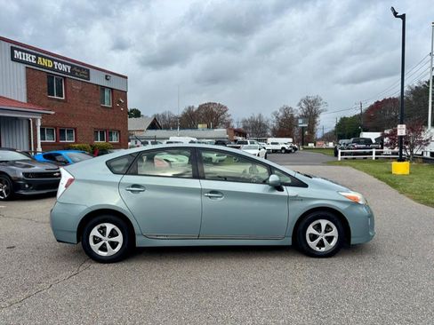 Used 2012 Toyota Prius One image 4