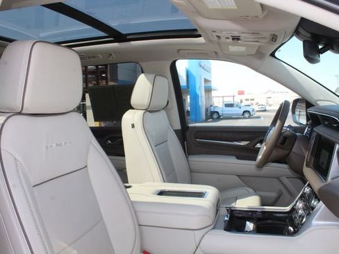 Used 2024 GMC Yukon XL Denali w/ Max Trailering Package AWD/4WD image 17