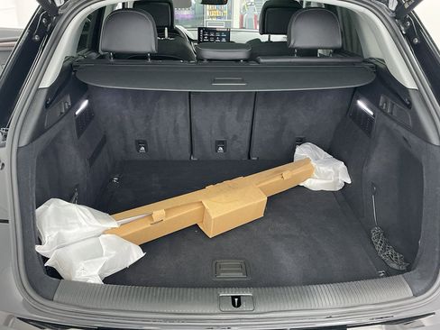 Used 2023 Audi Q5 2.0T Prestige w/ Prestige Package image 40