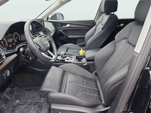 Used 2024 Audi Q5 e Premium Plus w/ Premium Plus Package image 17