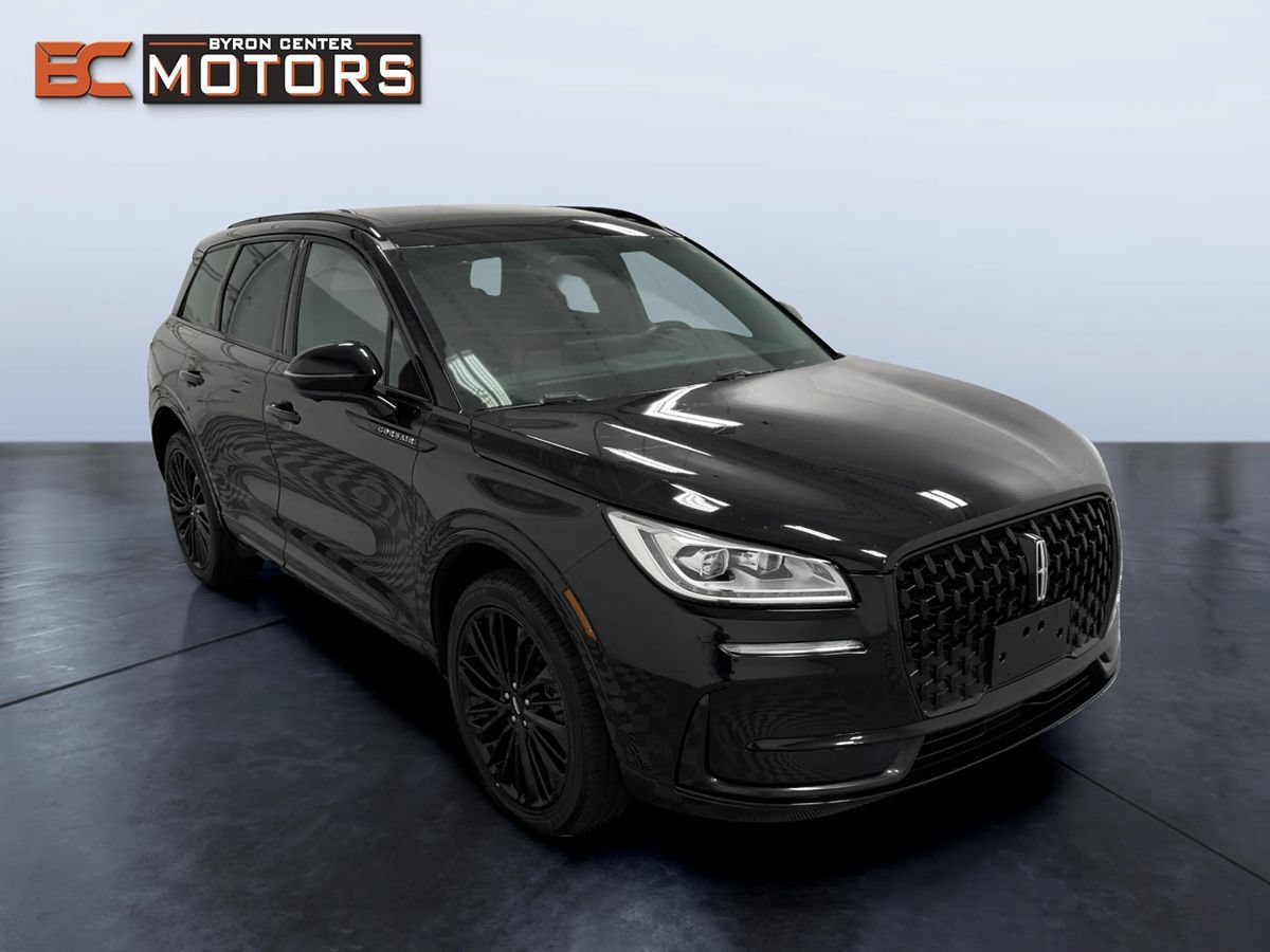 Used 2023 Lincoln Corsair Reserve w/ Equipment Group 201A AWD/4WD image 7