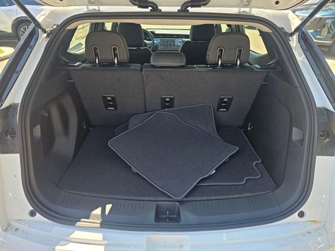 New 2027 Chevrolet Bolt LT w/ Comfort Package FWD image 13