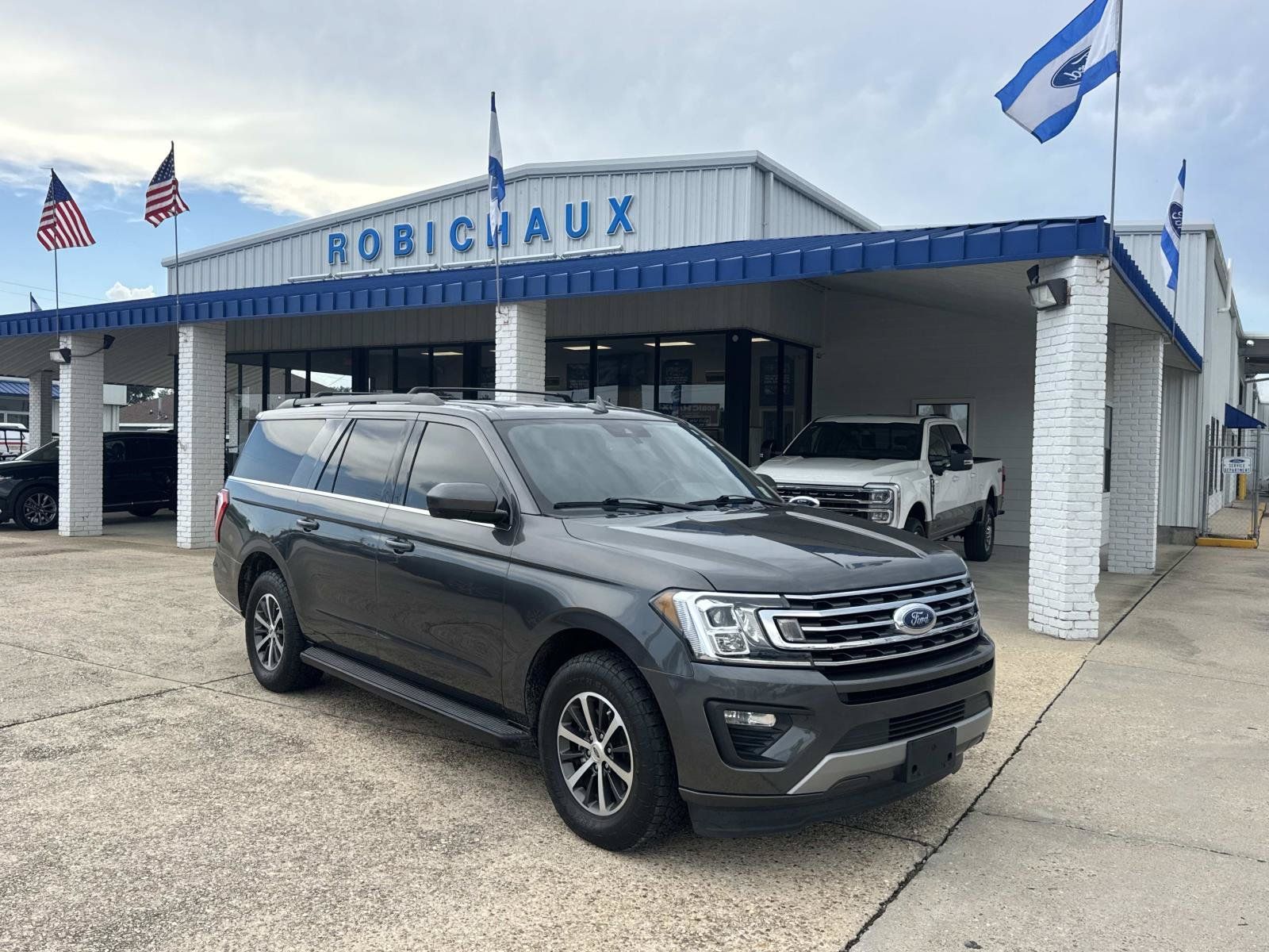 Used 2021 Ford Expedition Max XLT w/ Cargo Package RWD image 1