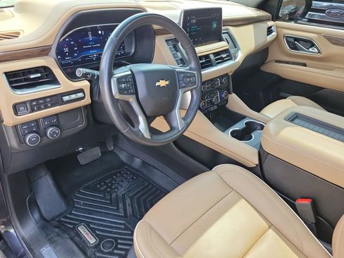 Used 2023 Chevrolet Tahoe Premier AWD/4WD image 19