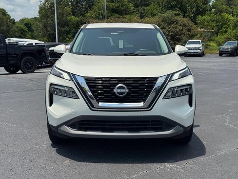 Used 2022 Nissan Rogue SV FWD image 8