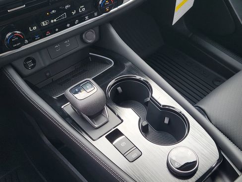New 2026 Nissan Rogue Platinum w/ Platinum Premium Package image 15