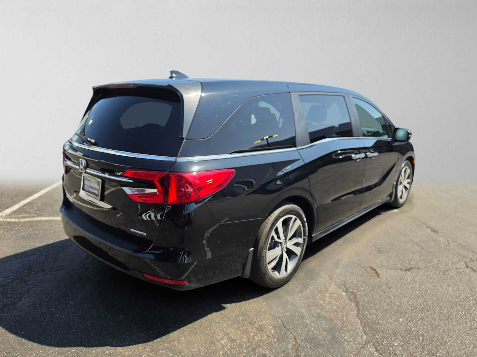 Used 2022 Honda Odyssey Touring image 3
