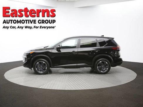 Used 2024 Nissan Rogue SV image 59