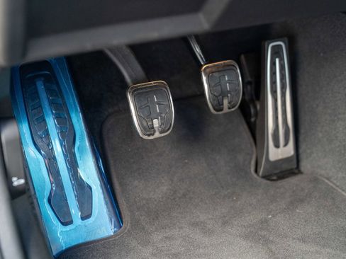 Used 2024 BMW M2 w/ Lighting Package image 20