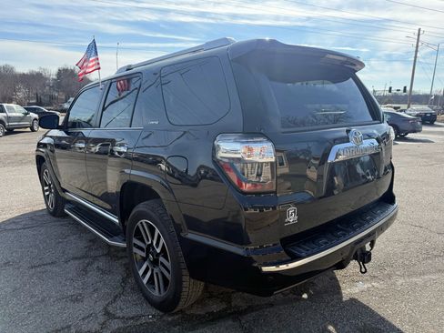 Used 2018 Toyota 4Runner Limited image 24