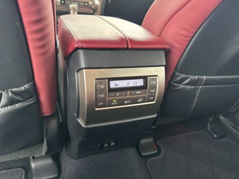Used 2020 Lexus GX 460 Premium image 17