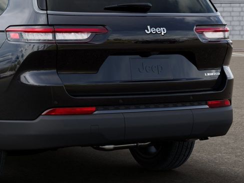 New 2026 Jeep Grand Cherokee L Limited w/ Limited Altitude Package RWD image 13
