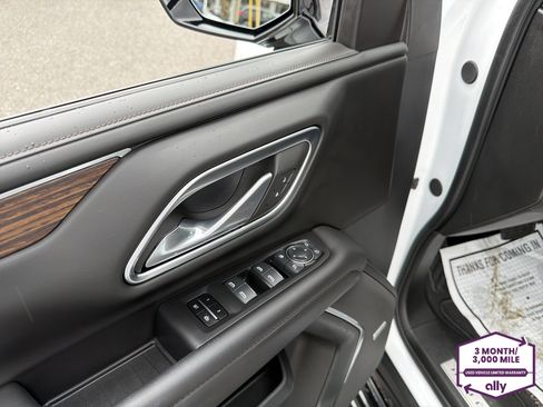 Used 2024 Chevrolet Tahoe High Country AWD/4WD image 14