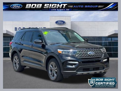 Used 2024 Ford Explorer XLT w/ Equipment Group 202A AWD/4WD image 1