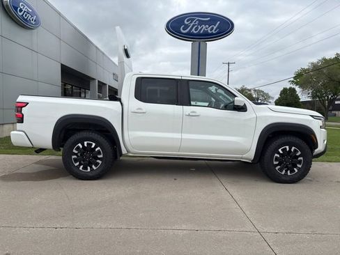 Used 2022 Nissan Frontier S AWD/4WD image 18