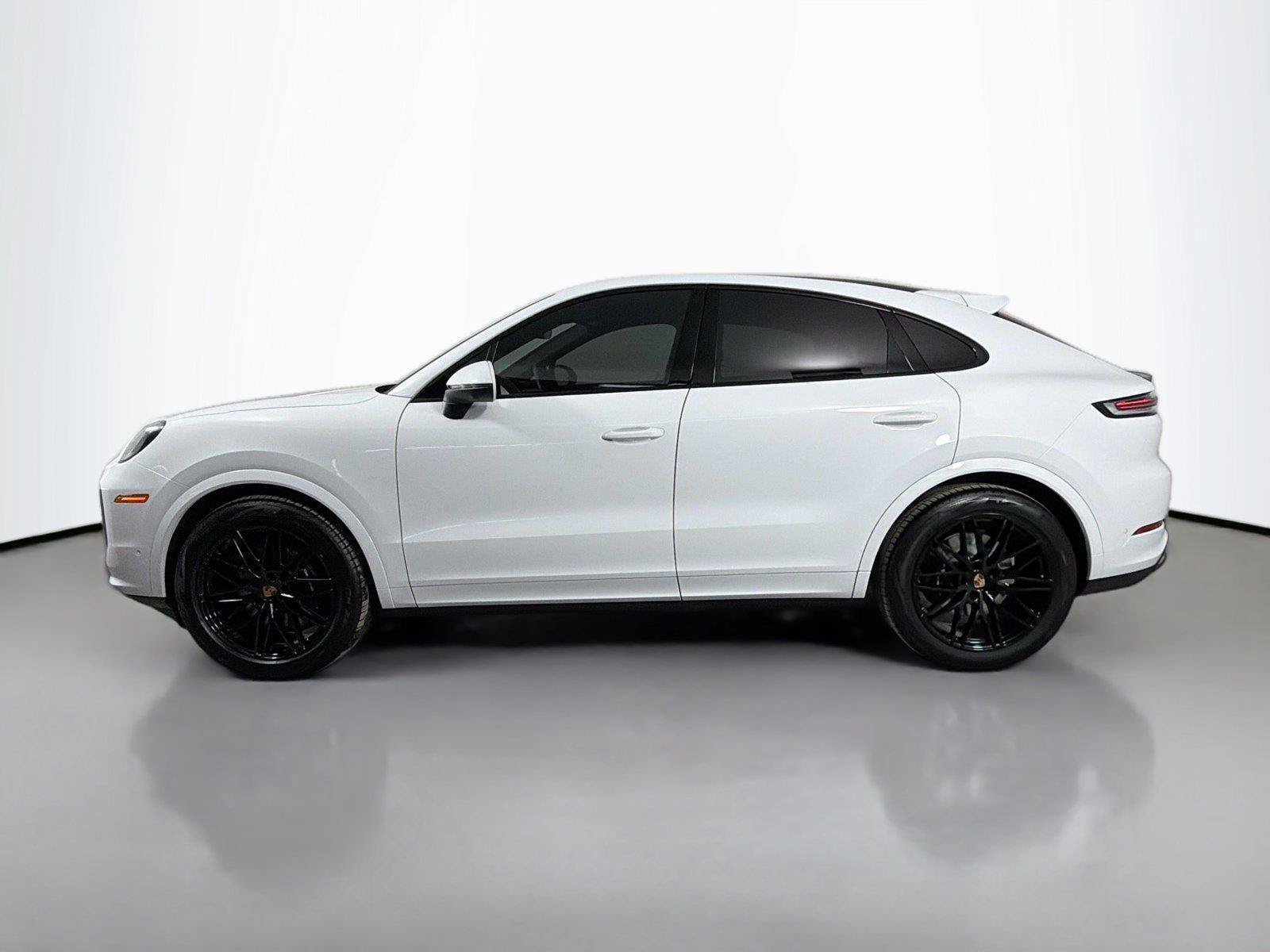 Used 2026 Porsche Cayenne Coupe AWD/4WD image 2