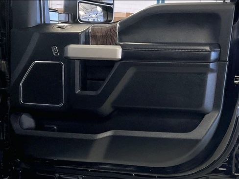 Used 2019 Ford F350 Lariat w/ Lariat Ultimate Package image 21