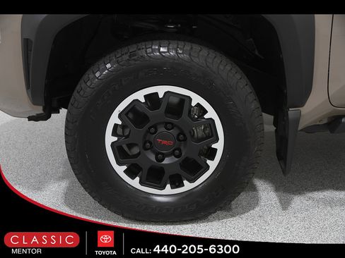 Certified 2026 Toyota Tacoma TRD Off-Road AWD/4WD image 23