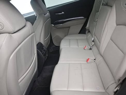 Used 2023 Cadillac XT4 Luxury FWD image 14
