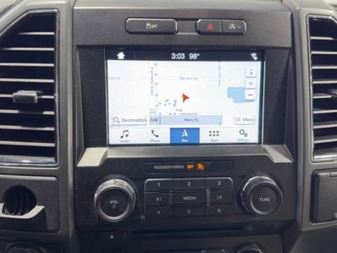 Used 2018 Ford F150 XLT w/ Trailer Tow Package RWD image 29