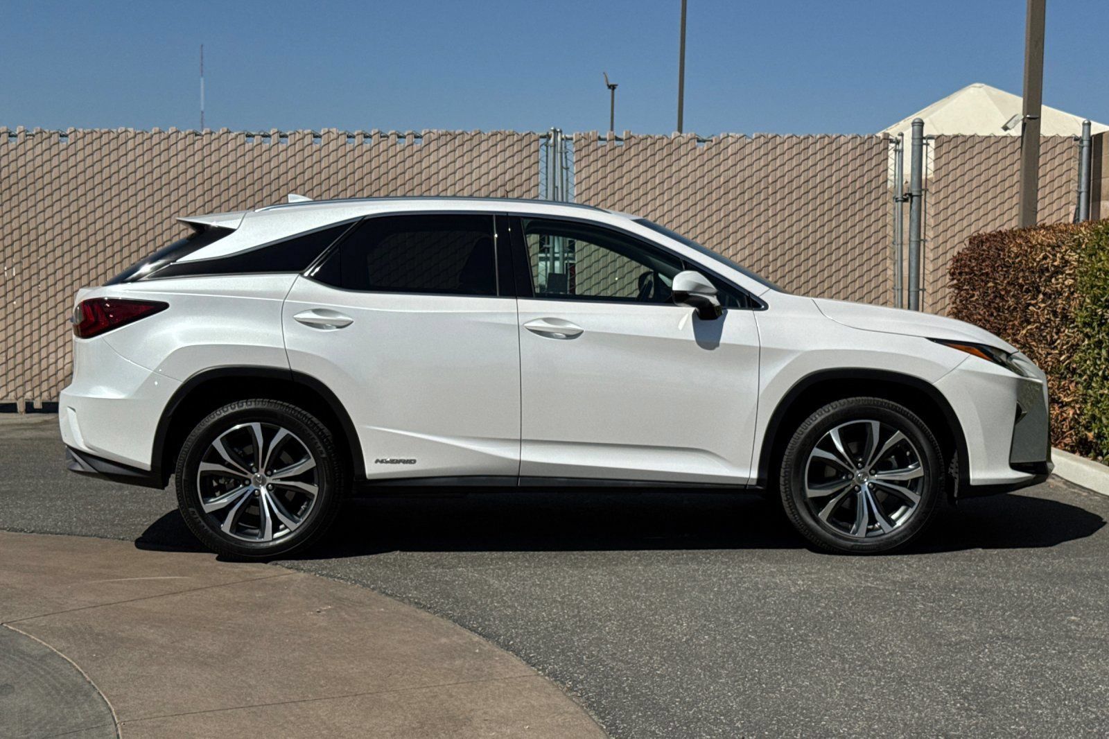 Used 2017 Lexus RX 450h AWD w/ Cold Weather Package image 3