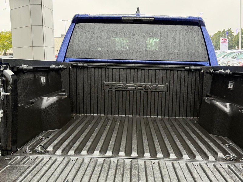 Used 2025 Toyota Tacoma TRD Sport AWD/4WD image 6