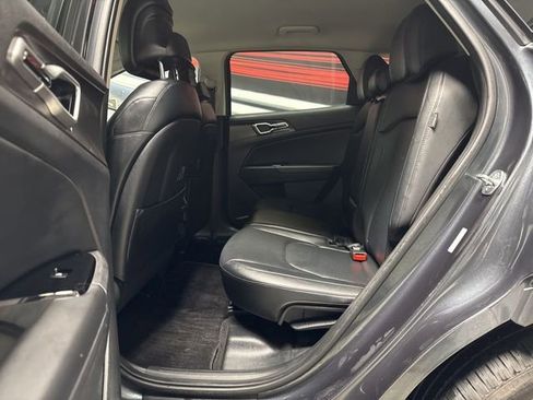 Used 2024 Kia Sportage EX image 15