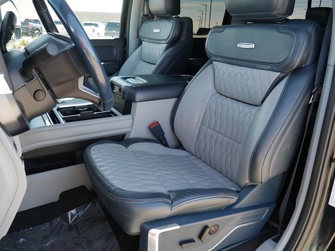 Used 2024 Ford F350 Limited image 14