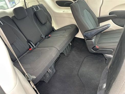 Certified 2023 Chrysler Voyager LX FWD image 18