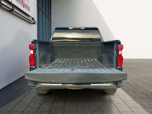 Used 2019 Chevrolet Silverado 1500 LT w/ Convenience Package image 19