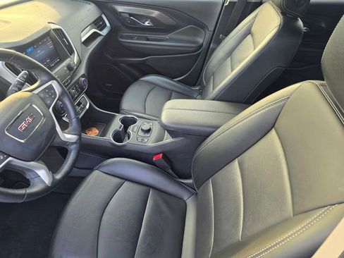 Used 2023 GMC Terrain SLT w/ Infotainment Package II image 19