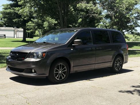 Used 2018 Dodge Grand Caravan SE FWD image 8