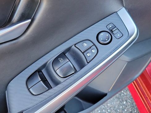 Used 2025 Nissan Sentra SR image 20