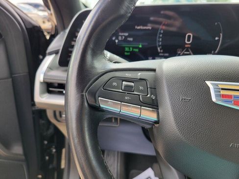 Used 2024 Cadillac XT4 Premium Luxury image 14