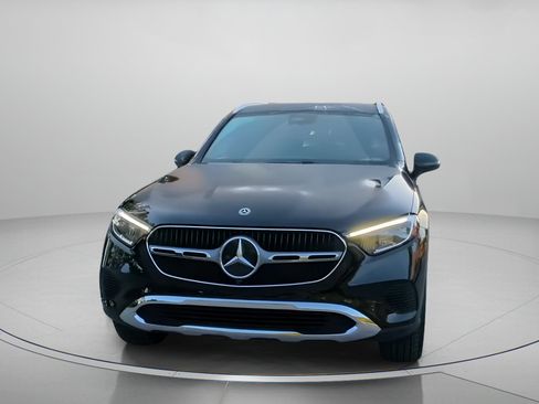 Used 2025 Mercedes-Benz GLC 300 image 8