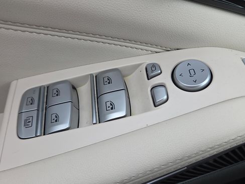 Used 2025 BMW X7 M60i w/ Climate Comfort Package AWD/4WD image 36