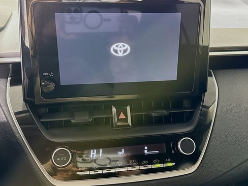 Used 2023 Toyota Corolla LE image 18