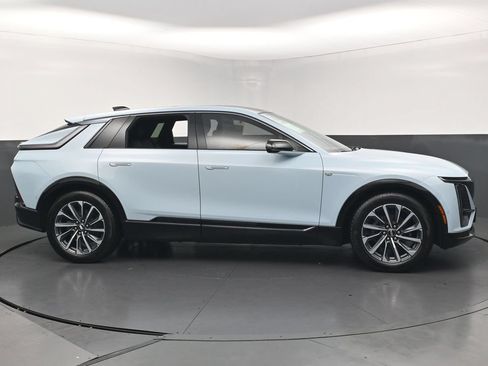 Used 2024 Cadillac Lyriq Sport RWD image 50