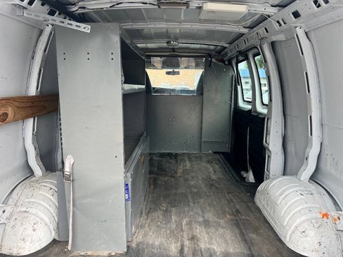 Used 2012 Chevrolet Express 2500 w/ Cold Climate Package RWD image 19