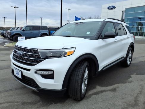 Certified 2023 Ford Explorer XLT w/ Equipment Group 202A image 7