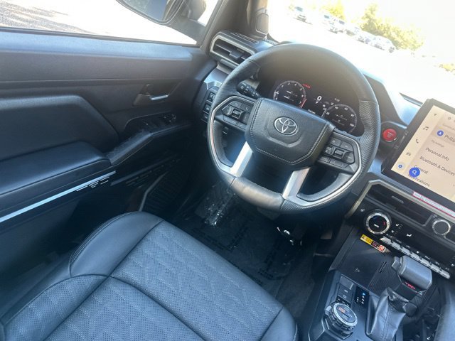 Used 2025 Toyota Tacoma TRD Off-Road w/ TRD Off Road Premium Package AWD/4WD image 20