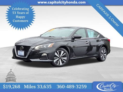 Used 2021 Nissan Altima 2.5 SV image 1