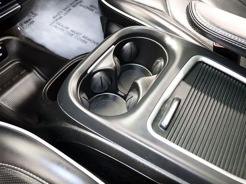 Used 2019 Chrysler Pacifica Limited w/ Advanced Safetytec Group image 26