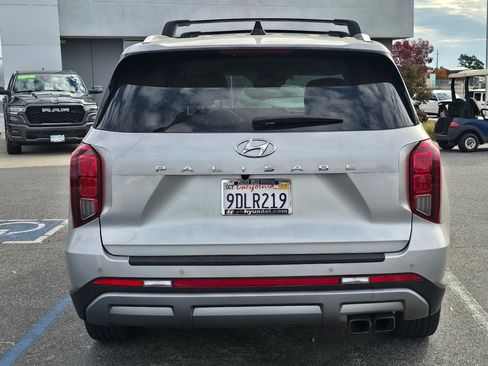 Used 2023 Hyundai Palisade SEL w/ Premium Package image 5