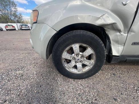 Used 2008 Ford Escape Limited AWD/4WD image 10