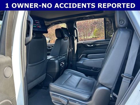 Used 2024 GMC Yukon Denali image 40